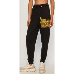 Only - Spodnie. Czarne spodnie damskie ONLY, s, z bawełny. Za 169,90 zł.