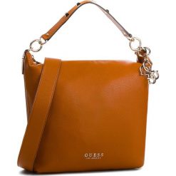 Torebka GUESS - HWVG70 97020 COG. Brązowe torebki klasyczne damskie Guess, z aplikacjami, ze skóry ekologicznej. Za 629,00 zł.