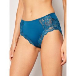 Figi klasyczne z wysokim stanem Triumph Amourette Charm Maxi 10181567. Niebieskie figi damskie Triumph, bez wzorów, z elastanu. W wyprzedaży za 89,00 zł.