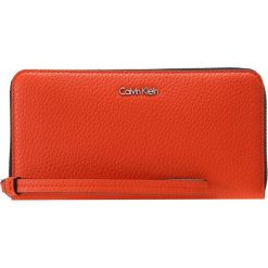 Portfele damskie: Calvin Klein EDIT LARGE ZIP AROUND Portfel orange