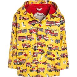 Hatley FIRE TRUCKS Kurtka przeciwdeszczowa yellow. Żółte kurtki męskie marki Hatley, z materiału. W wyprzedaży za 153,30 zł.