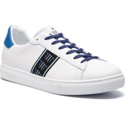 Sneakersy TRUSSARDI JEANS - 77A00143 U005. Białe sneakersy męskie Trussardi Jeans, na co dzień, bez wzorów, z jeansu, eleganckie, bez zapięcia. Za 549,00 zł.