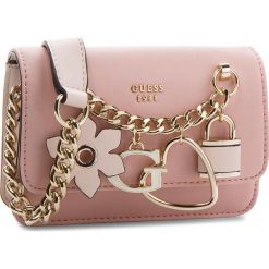 Torebka GUESS - HWVG69 96780 RSM. Czerwone torebki klasyczne damskie Guess, z aplikacjami, ze skóry ekologicznej. Za 449,00 zł.