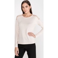Vero Moda Malena Sweter Beżowy. Brązowe bluzy damskie Vero Moda, s, w koronkowe wzory, z elastanu, bez rękawów, bez kaptura. Za 109,95 zł.