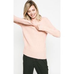 Vero Moda - Sweter Tia Nanny. Różowe swetry klasyczne damskie marki Vero Moda, s, z elastanu. W wyprzedaży za 49,90 zł.