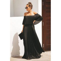 Sukienka LELA BLACK. Czarne sukienki damskie IVET, xl, bez wzorów, eleganckie, bez kołnierzyka, z długim rękawem, długie, maxi, rozkloszowane. W wyprzedaży za 99,00 zł.