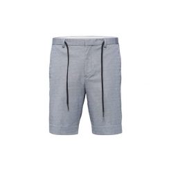 Szorty i Bermudy Selected 16062066 TAPARED AIR SHORT. Niebieskie spodenki i szorty męskie Selected, xl, bez wzorów. Za 184,40 zł.