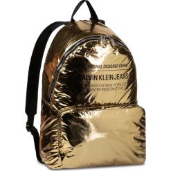 Plecak CALVIN KLEIN JEANS - Cjk Space Foil Campus Bp 45 K60K605808 0HS. Żółte torby męskie skórzane Calvin Klein Jeans, bez wzorów, z jeansu. Za 899,00 zł.