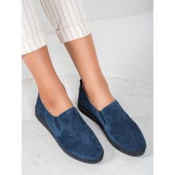 SKÓRZANE TRAMPKI SLIP ON. Trampki i tenisówki damskie FILIPPO, bez wzorów, ze skóry, bez zapięcia. Za 140,90 zł.