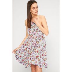 Answear - Sukienka Garden of Dreams. Szare sukienki damskie ANSWEAR, na co dzień, s, bez wzorów, z wiskozy, casualowe, bez kołnierzyka, bez rękawów, mini, proste. Za 149,90 zł.