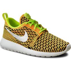Buty NIKE - Roshe One Flyknit 704927 702 Volt/White/Total Orange/Blck. Żółte buty sportowe damskie Nike, bez wzorów, z tworzywa sztucznego, sportowe, nike roshe. W wyprzedaży za 469,00 zł.