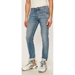Pepe Jeans - Jeansy Track. Niebieskie jeansy męskie Pepe Jeans, bez wzorów. W wyprzedaży za 319,90 zł.