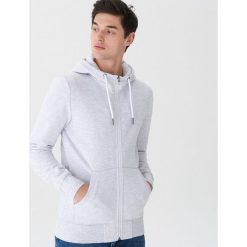 Rozpinana bluza z kapturem - Jasny szar. Szare bluzy damskie z kapturem marki House, s, bez wzorów, z kapturem, bez rękawów. Za 79,99 zł.