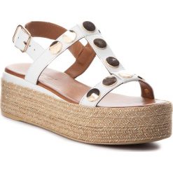 Espadryle INUOVO - 8890 White. Białe espadryle damskie marki Inuovo, bez wzorów, ze skóry, bez obcasa. W wyprzedaży za 219,00 zł.