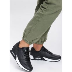 Czarne Buty Sportowe I'm Not Sorry. Czarne buty sportowe damskie Renee, bez wzorów, sportowe. Za 89,99 zł.