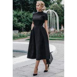 Sukienka ZOELA BLACK. Czarne sukienki damskie Sukienka ZOELA BLACK, s, bez wzorów, bez kołnierzyka, bez rękawów, długie. W wyprzedaży za 59,00 zł.
