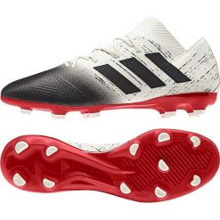 Buty piłkarskie adidas Nemeziz 18.2 Fg M D97980. Białe buty sportowe męskie Adidas, z materiału, na zamek, do piłki nożnej. W wyprzedaży za 559,00 zł.