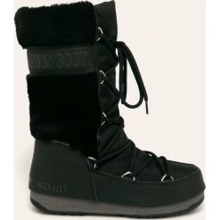 Moon Boot - Śniegowce Monaco Fur WP. Czarne śniegowce damskie Moon Boot, z gumy, na sznurówki. Za 879,90 zł.