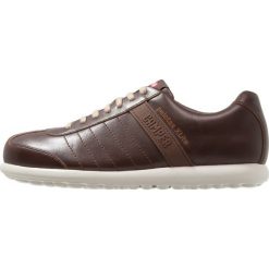 Camper PELOTAS XL Sznurowane obuwie sportowe medium brown. Brązowe buty skate męskie Camper, z materiału, na sznurówki. Za 629,00 zł.