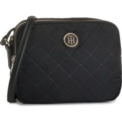 Torebka TOMMY HILFIGER - Poppy Crossover AW0AW07287 BDS. Czarne listonoszki damskie TOMMY HILFIGER, bez wzorów, ze skóry ekologicznej, klasyczne, bez dodatków. Za 359,00 zł.