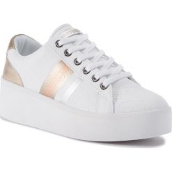 Sneakersy GUESS - Talli FL6TLL FAL12 WHITE. Białe półbuty damskie Guess, ze skóry ekologicznej. W wyprzedaży za 369,00 zł.