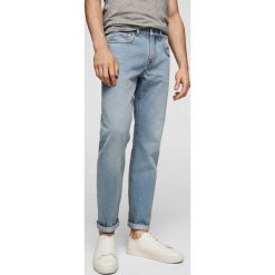 Mango Man - Jeansy Bob3. Niebieskie jeansy męskie regular Mango Man. Za 139,90 zł.