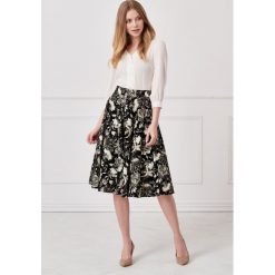 Spódnica Vinca Allegra czarna 32 czarny. Czarne spódniczki damskie Marie Zélie, na wiosnę, w paski, z elastanu, klasyczne. Za 347,00 zł.