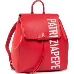Plecak PATRIZIA PEPE - 2V9112/A6P6-FA03 Flame Red/White. Czerwone plecaki damskie Patrizia Pepe, bez wzorów, ze skóry, eleganckie, bez dodatków. Za 1139,00 zł.
