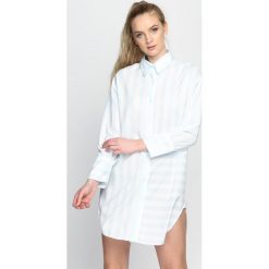 Jasnoniebieska Koszula Run To You Sweatheart. Niebieskie koszule damskie marki Born2be, na lato, s. Za 84,99 zł.