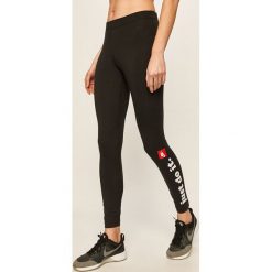 Nike Sportswear - Legginsy. Czarne spodnie damskie Nike Sportswear, s, z elastanu. W wyprzedaży za 89,90 zł.