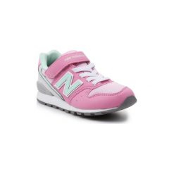 Buty Dziecko New Balance Buty dziecięce YV996PMT. Różowe trampki dziewczęce New Balance, bez wzorów, bez zapięcia. Za 229,00 zł.