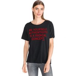 GAS Francys Lettering Koszulka Czarny. Czarne koszulki damskie Gas, l, z nadrukiem, z bawełny. Za 152,95 zł.