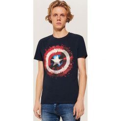 T-shirt Kapitan Ameryka - Granatowy. Niebieskie t-shirty damskie House, s, bez wzorów, bez kołnierzyka. Za 59,99 zł.