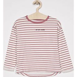 Pepe Jeans - T-shirt dziecięcy 122-180 cm. Różowe bluzki dziewczęce Pepe Jeans, bez wzorów, z bawełny, z okrągłym kołnierzem, bez rękawów, bez kaptura. W wyprzedaży za 99,90 zł.