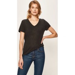Lee - T-shirt. Czarne bluzki damskie Lee, s, bez wzorów, z lyocellu, bez kołnierzyka. W wyprzedaży za 99,90 zł.
