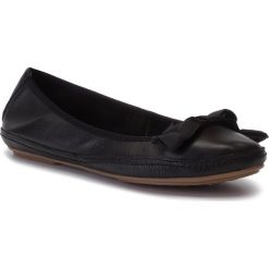 Baleriny CLARKS - Clovelly Walk 261429604 Black. Czarne baleriny damskie Clarks, bez wzorów, ze skóry, bez obcasa, bez zapięcia. Za 279,00 zł.