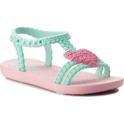 Sandały IPANEMA - My First Ipanema Baby 81997 Pink/Green 20706. Zielone sandały dziewczęce Ipanema, z tworzywa sztucznego, bez zapięcia. Za 69,99 zł.