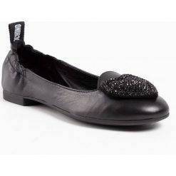 Baleriny LOVE MOSCHINO - JA11040G1AIA0000 Nero. Czarne baleriny damskie Love Moschino, bez wzorów, ze skóry ekologicznej, bez obcasa. Za 689,00 zł.