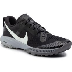 Buty NIKE - Air Zoom Terra Kiger 5 AQ2219-001 Black/Barely Grey/Gunsmoke. Czarne buty sportowe męskie Nike, z tworzywa sztucznego, bez zapięcia, do biegania, nike zoom. W wyprzedaży za 379,00 zł.