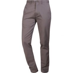 Chinosy męskie: Club Monaco CONNOR Spodnie materiałowe grey