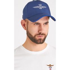 CZAPKA aeronautica militare. Niebieskie czapki męskie Aeronautica Militare, z haftami, z materiału. Za 199,00 zł.