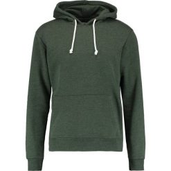 Bluzy męskie: Pier One Bluza z kapturem khaki