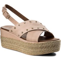 Espadryle INUOVO - 8863 Blush. Różowe espadryle damskie marki Inuovo, z aplikacjami, ze skóry, bez obcasa, na obcasie. W wyprzedaży za 199,00 zł.