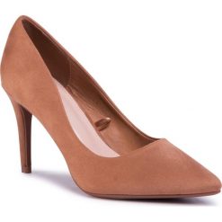 Szpilki DEEZEE - STELLA Camel. Pomarańczowe półbuty damskie DeeZee, bez wzorów, ze skóry ekologicznej, eleganckie, bez obcasa, na obcasie, bez zapięcia. Za 89,99 zł.