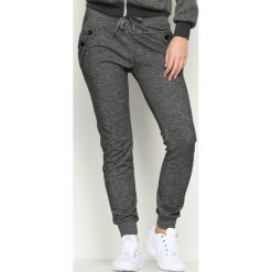 Czarne Spodnie Dresowe Cruising. Czarne spodnie dresowe damskie Born2be, xl, z dresówki. Za 19,99 zł.