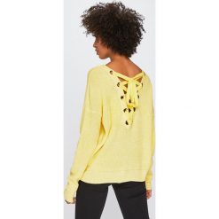 Vero Moda - Sweter. Żółte swetry damskie Vero Moda, s, bez wzorów, z dzianiny, bez rękawów, bez kaptura. W wyprzedaży za 69,90 zł.