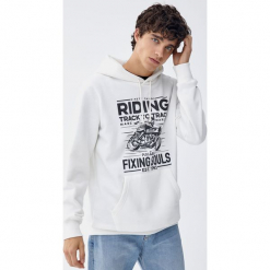 Biała bluza Marc Márquez. Białe bluzy męskie Pull&Bear, m, bez wzorów, bez kołnierzyka, bez rękawów, bez kaptura. Za 139,00 zł.
