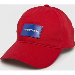 Calvin Klein Jeans - Czapka. Białe czapki męskie marki Calvin Klein Jeans, z bawełny. Za 159,90 zł.