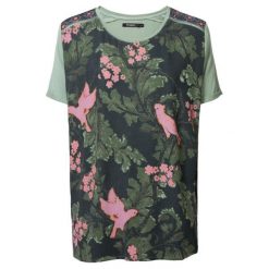 Desigual Koszulka Damska Ts Willem M Zielony. Zielone koszulki damskie Desigual, na co dzień, m, bez wzorów, z materiału, eleganckie, bez kołnierzyka, bez rękawów. Za 229,00 zł.