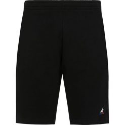 Spodenki Essentiels Regular Short 1821301. Spodenki i szorty męskie le coq sportif, xxl, bez wzorów, z bawełny, street. W wyprzedaży za 139,99 zł.